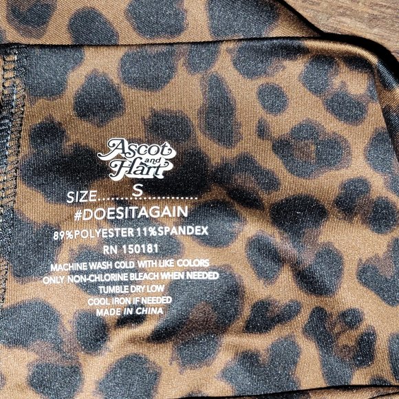 Women's Leopard Print Ascot and Hart Leggings NWT - Picture 9 of 10